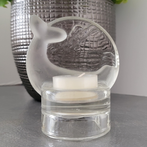 Frosted Whale Votive Holder from PartyLite, Vintage retired glass figural décor. - Picture 3 of 7